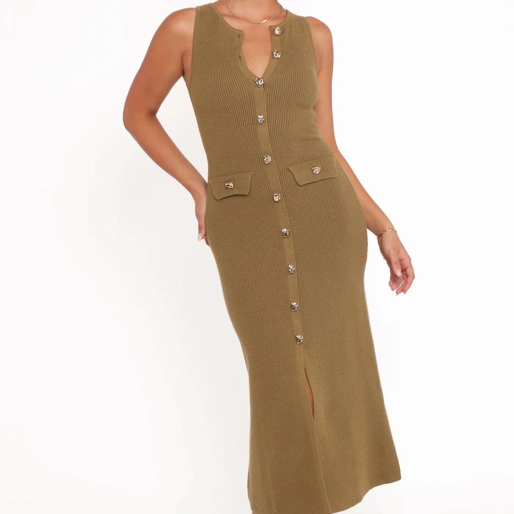 Brand New With Tags NWT Petal & Pup Aspen Button Up Knit Dress Size Small